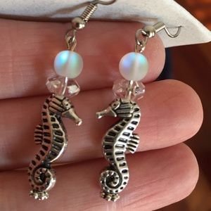 Seahorse dangle earrings